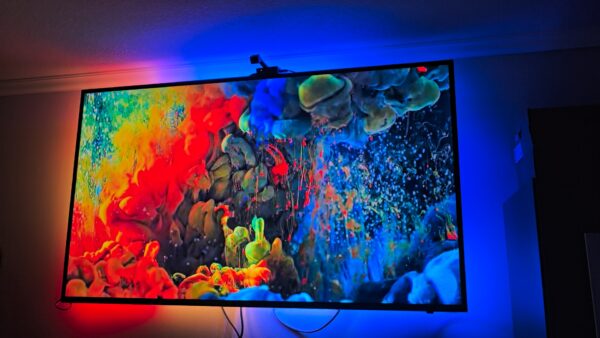 VideoCapture_20250416-214938 LED Inteligente para TV y PC con Efecto Ambilight